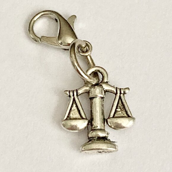 Law Scales Clip On Charm Zipper Pull Silver Tone Attorney Paralegal Lawyer Gift - Picture 3 of 6